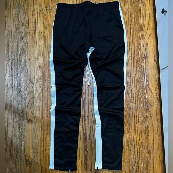 ** SOLD ** Fashion Nova Men Slim Drawstring Pants - Picture 3 of 3